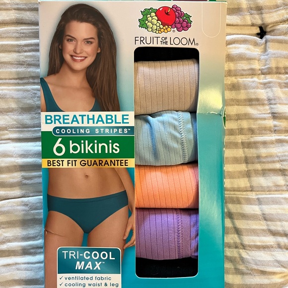 New in package Fruit of the Loom Kids Breathable Bikinis - Picture 1 of 2
